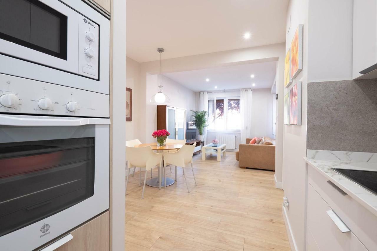 Apartamento Tiboli con parking gratuito Bilbao Bagian luar foto